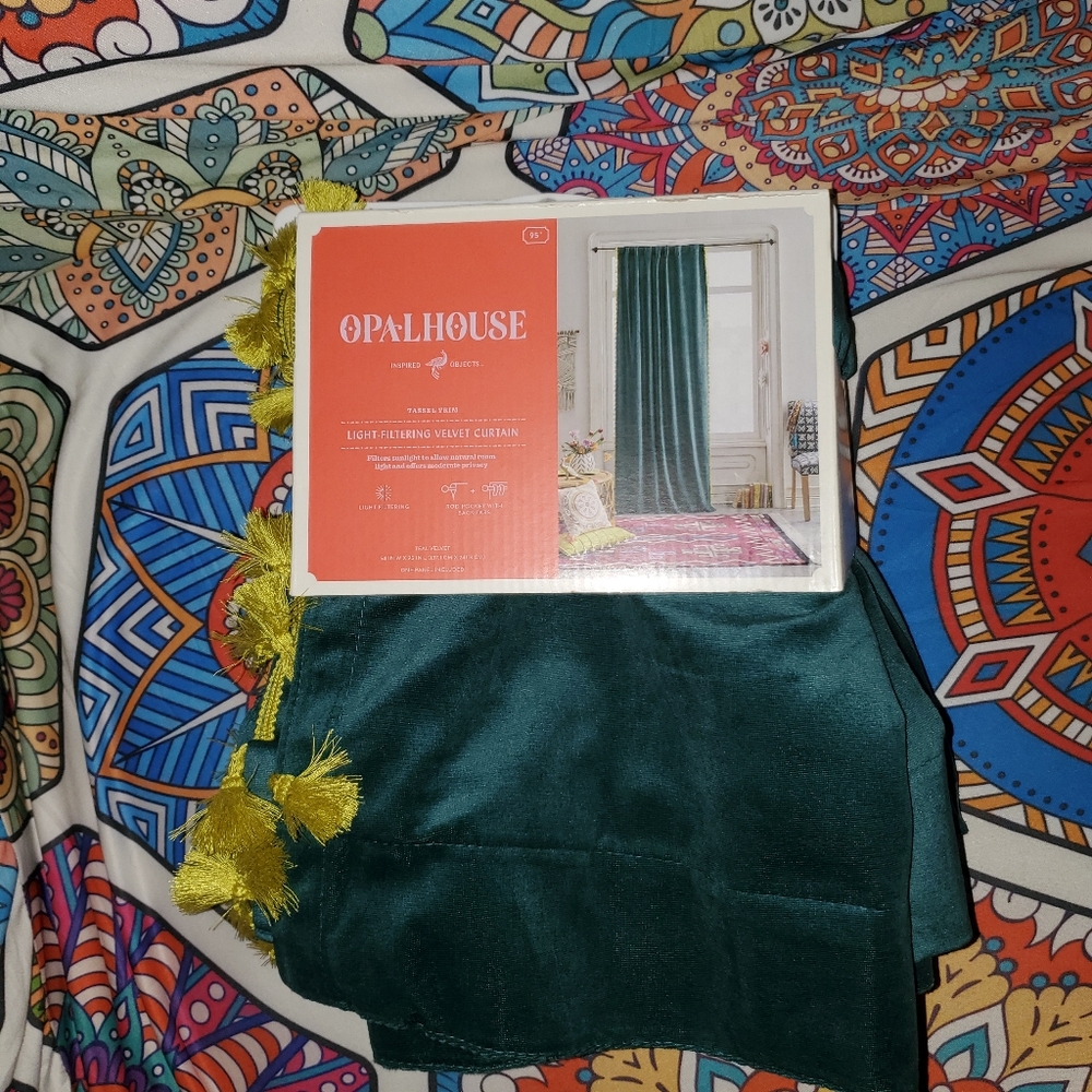 Opalhouse Curtain